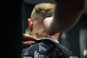 Trying barber jobs in Dubai